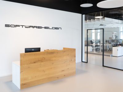 3d-logo-schwarz-eingangsbereich-tresen-Büro