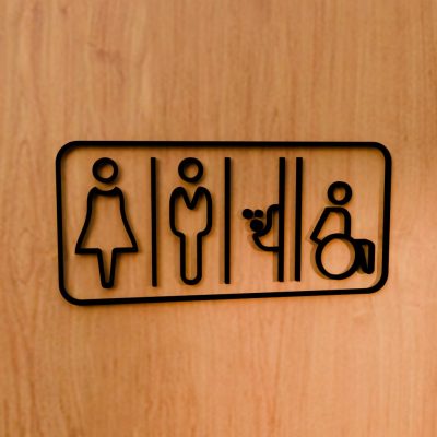 3d-symbol-damen-herren-pissoir-barrierefreie-toilette-tokyo-design