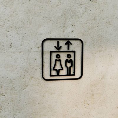 3d-symbol-fahrstuhl-tokyo-design