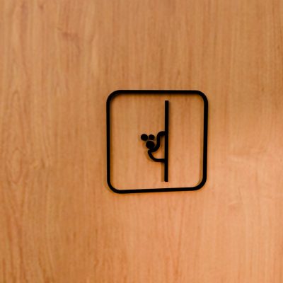3d-symbol-pissoir-tokyo-design