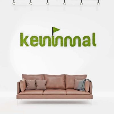 Kennmal_mit_Moos_Vorderansicht_01